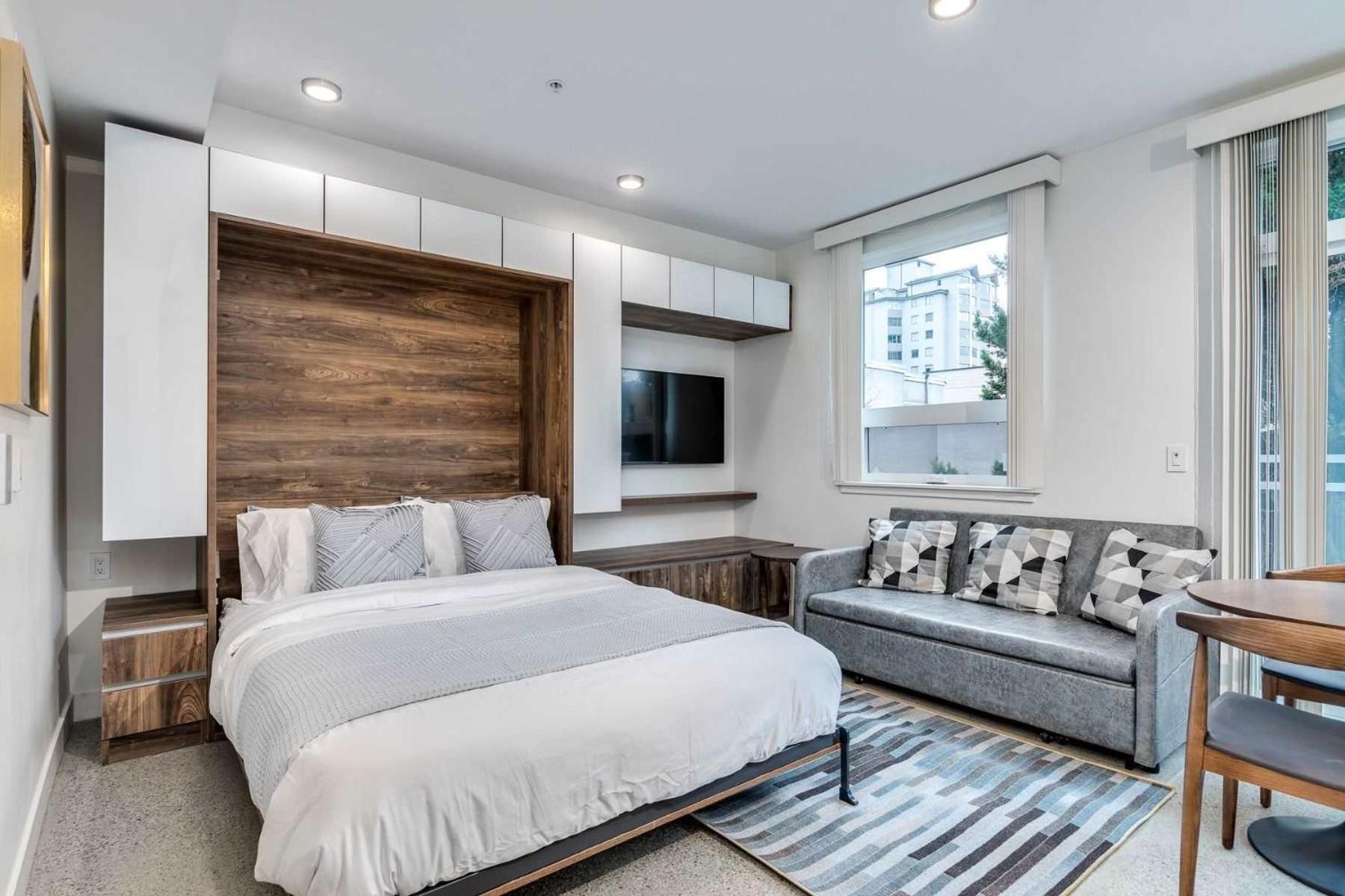 Luxury Downtown Condo In Quiet Neighbourhood With Everything You Need Vancouver Exterior photo